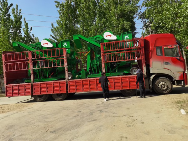 發(fā)貨現(xiàn)場(chǎng) 發(fā)貨現(xiàn)場(chǎng)