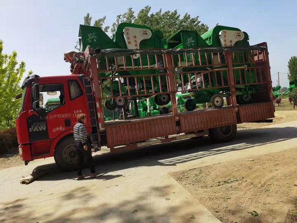 發(fā)貨現(xiàn)場(chǎng) 發(fā)貨現(xiàn)場(chǎng)