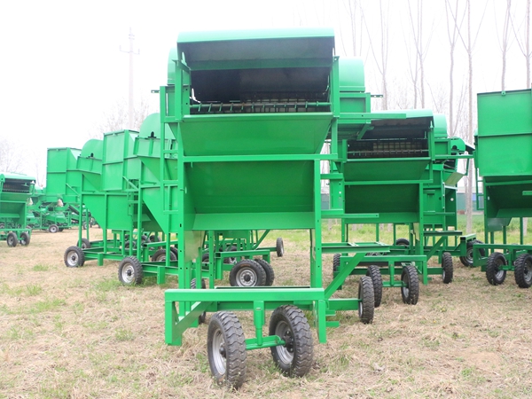 2022年大型花生摘果機